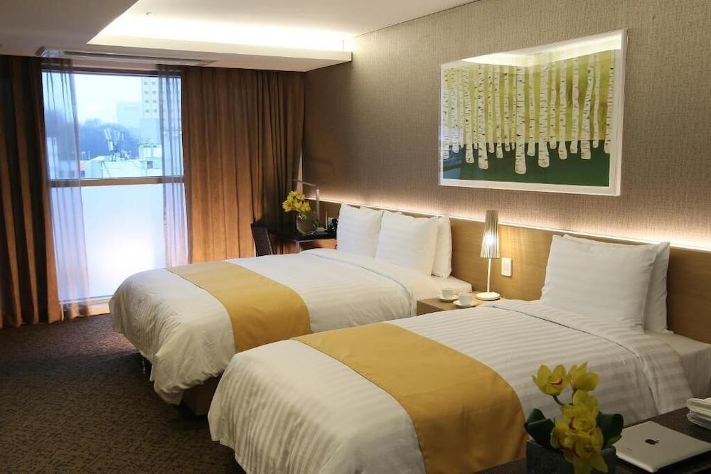 Aventree Hotel Busan Exterior photo